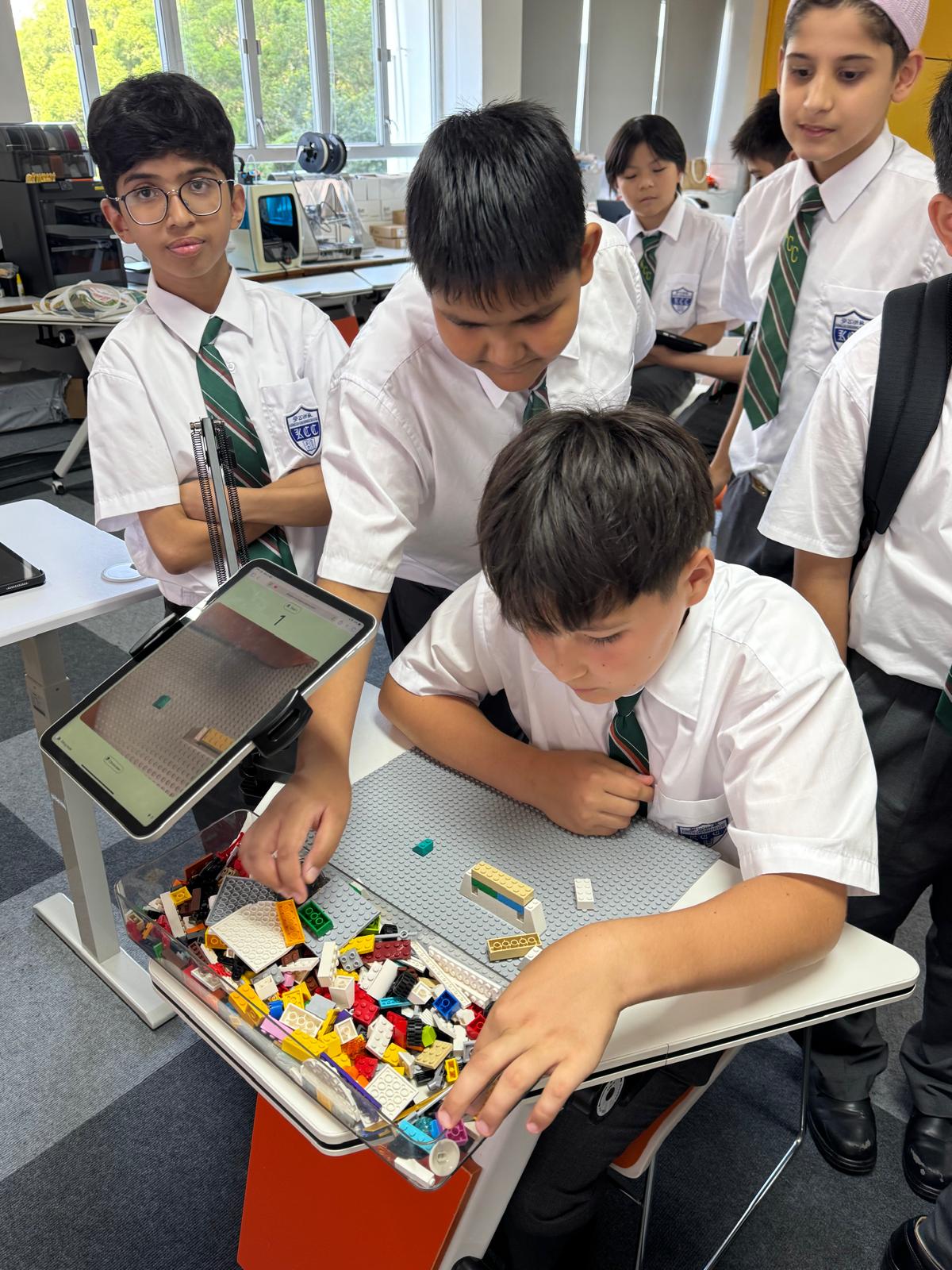 同儕互相觀摩與交流建構方法